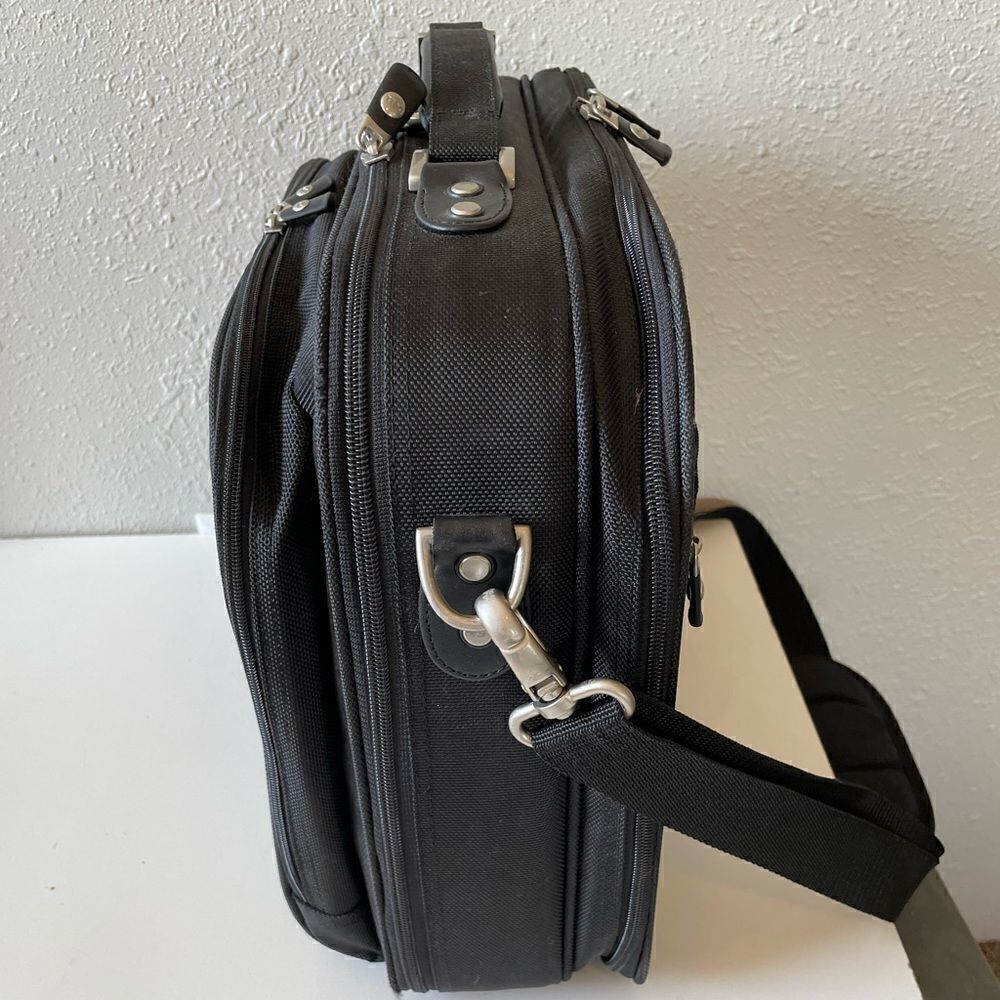 DELL Laptop Computer Nylon Briefcase EUC - Picture 8 of 8